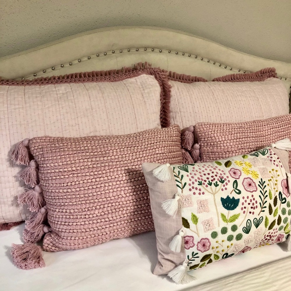 Pink pillow shams